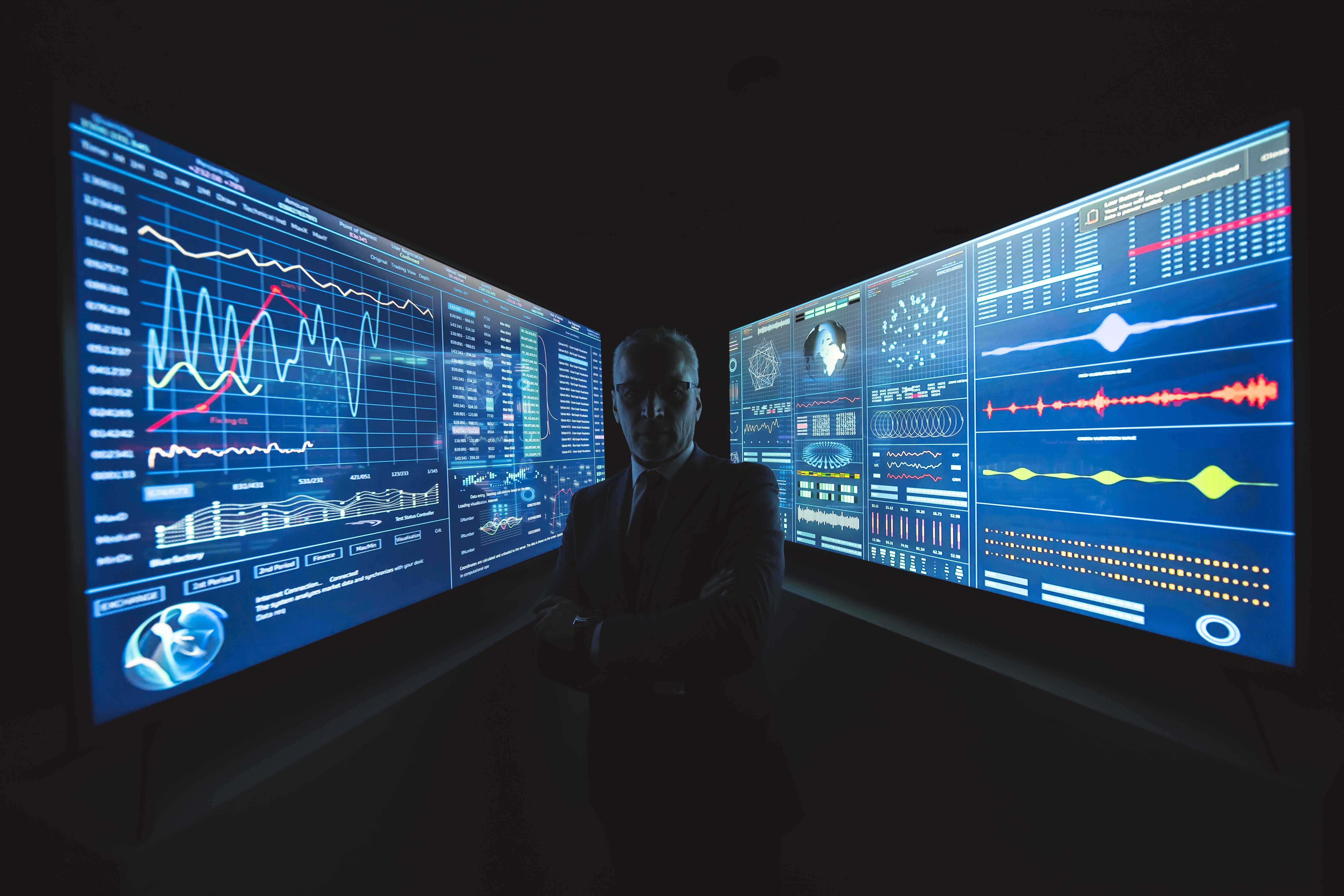 Choosing the Right CRM for Your Forex Brokerage 